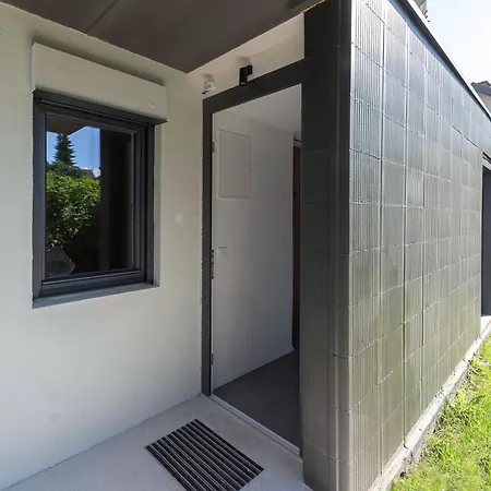 Apartment Family Next To Tivoli Park Ljubljana