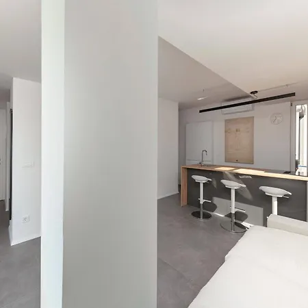 Apartment Family Next To Tivoli Park *