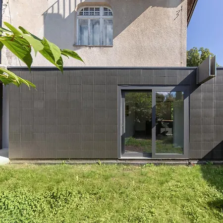 Family Next To Tivoli Park Любляна