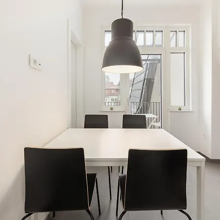 Apartment Family Next To Tivoli Park