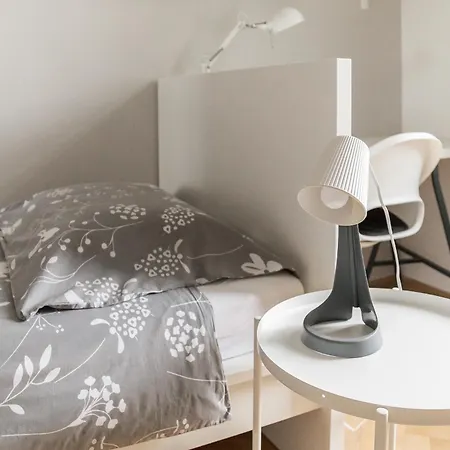 Apartment Family Next To Tivoli Park
