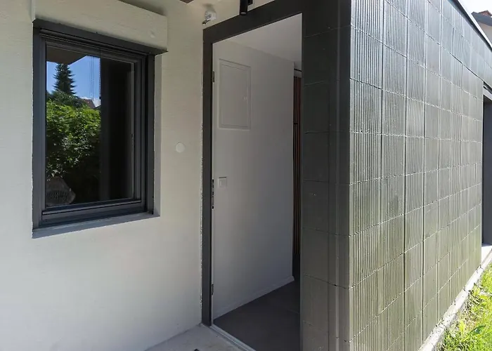 Апартаменты Family Next To Tivoli Park Любляна