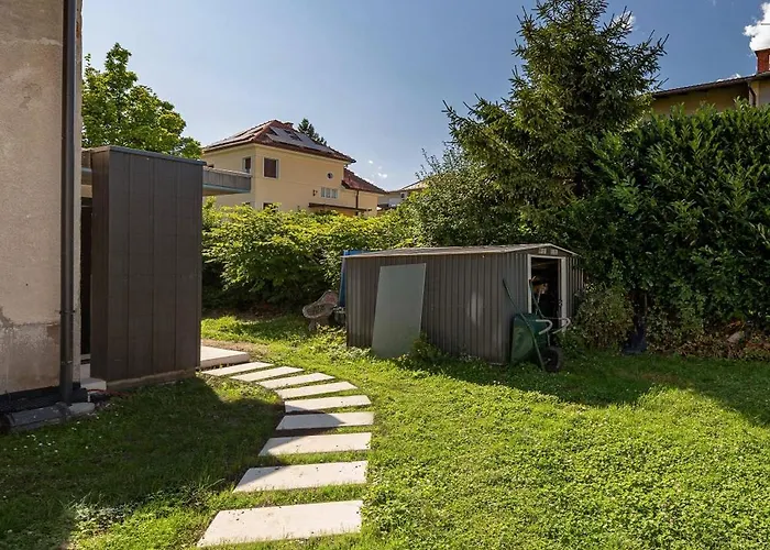 Apartment Family Next To Tivoli Park *