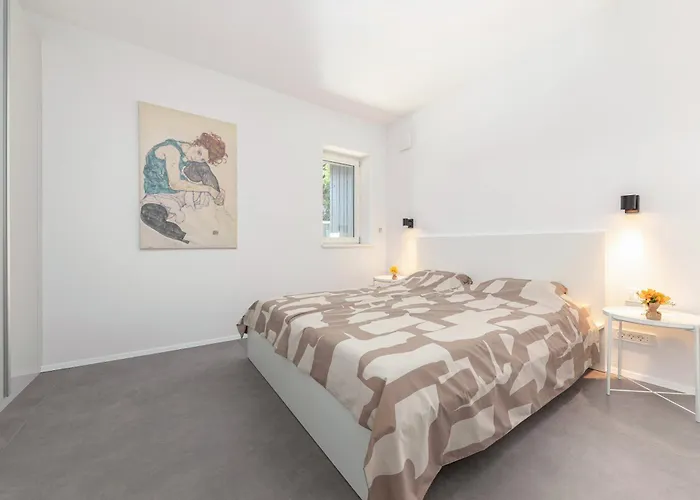 Apartman Family Next To Tivoli Park