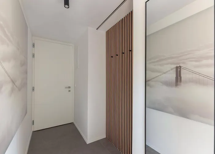 Family Next To Tivoli Park Apartman *